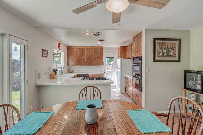 3126 Wendell Way