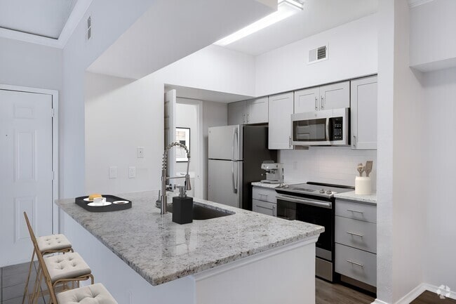 Building Photo - Promenade at Carillon Rental