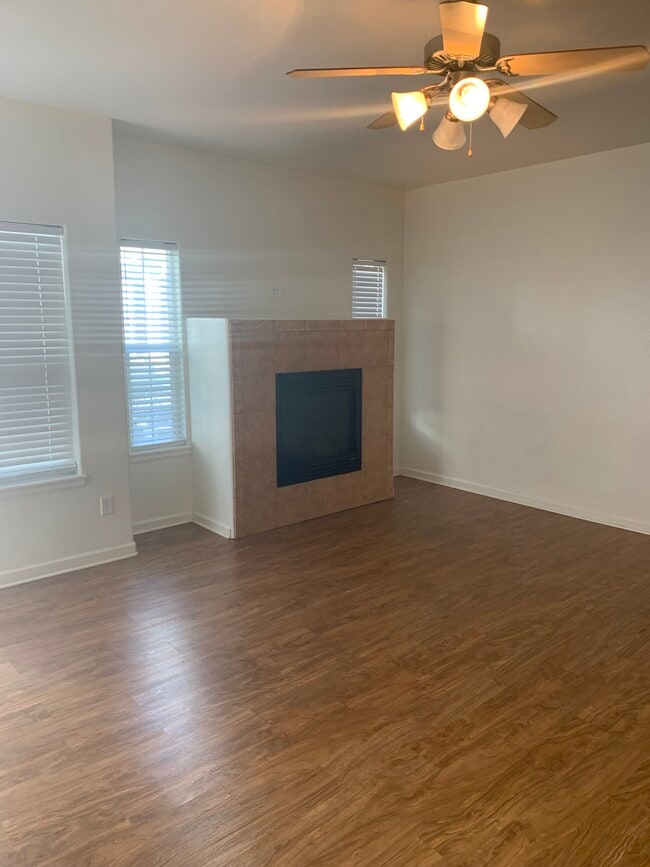 Living room - 2464 Thunder Mountain Dr Unit 1003