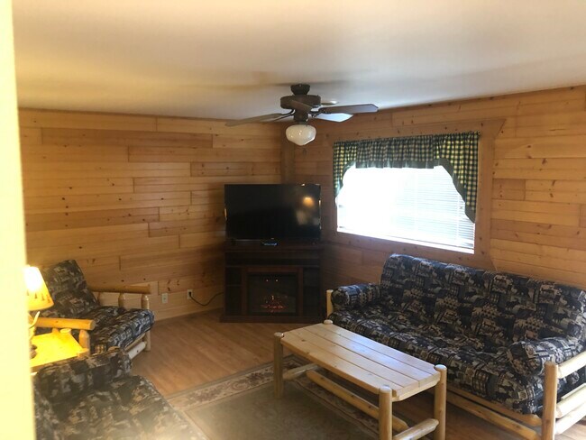 Photo - 313 Hilltop Ct Unidad Lower - Duplex Cabin