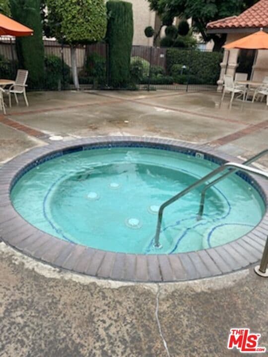 Photo - 1711 Grismer Ave Unit 26