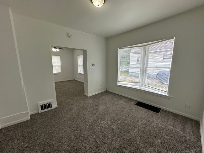 Photo - 961-963 Eastern Ave SE Unit 961 Eastern