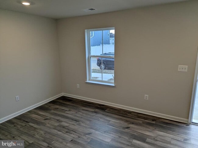 Photo - 11 Short Br Dr