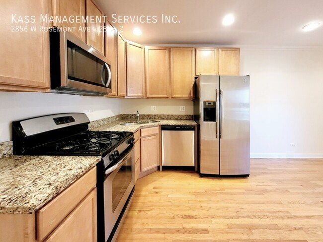 Building Photo - 2856 W Rosemont Ave Unit 2856-2 Rental