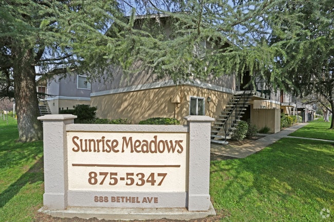 Sunrise Meadows - Sunrise Meadows Apartments