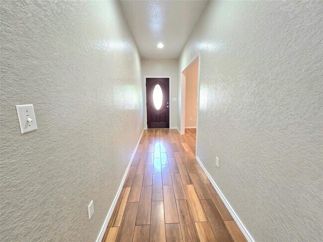 Photo - 6 Sunflower Cir