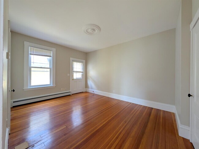 Photo - 20 Park Ave Unit 2