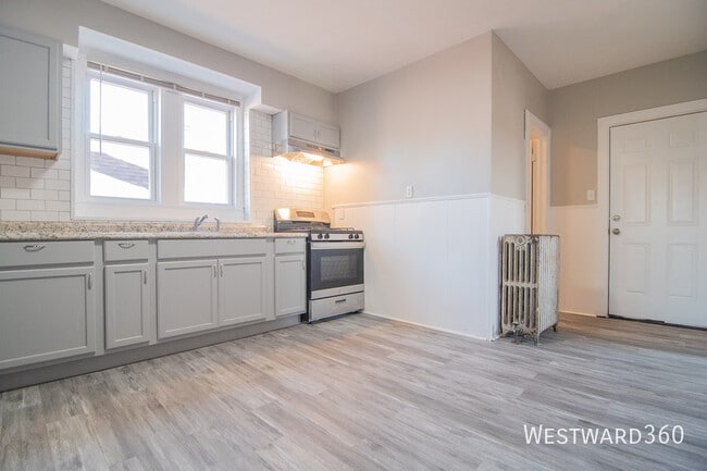 Photo - 1242 121st St Unit 2F