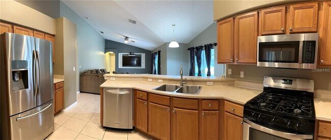 Photo - 16016 Blossom Hill Loop