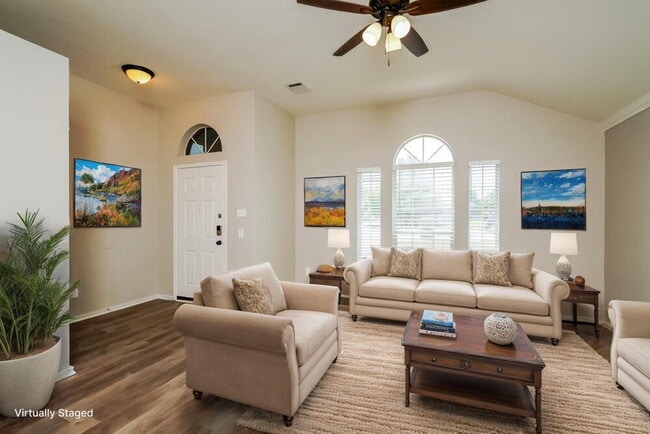 Photo - 204 Harvard Dr