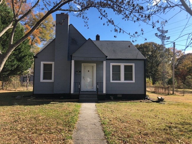 Building Photo - Price Reduced with MOVE-IN SPECIAL! $250 o... Rental