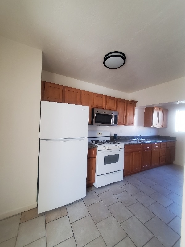 Building Photo - 6208 Fenham St Rental