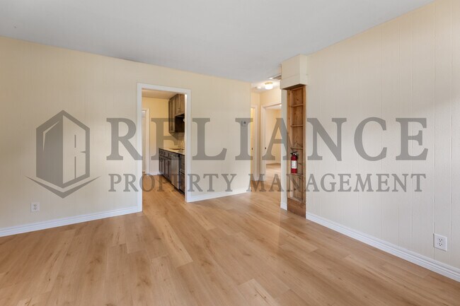 Photo - 1022 S Yale St