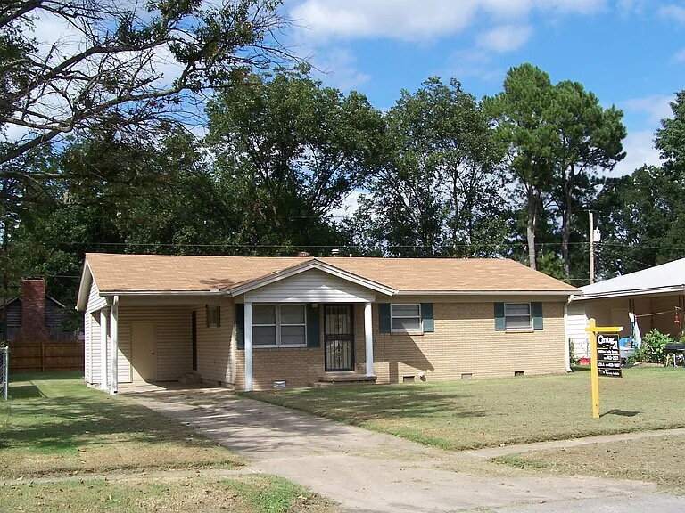 Photo - 1100 Highland Ave