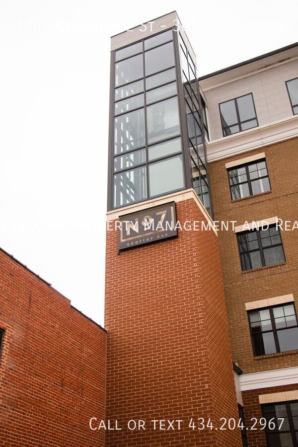Photo - 1208 Commerce St