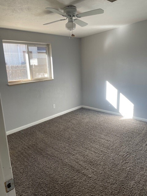 3138 W Dakota Ave