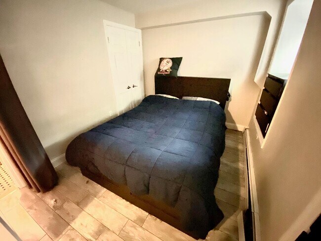 Photo - 247 Grove St