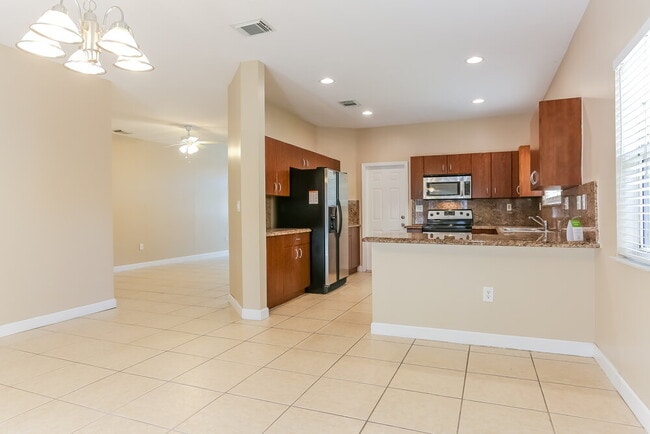 Photo - 1241 NE 41st Pl