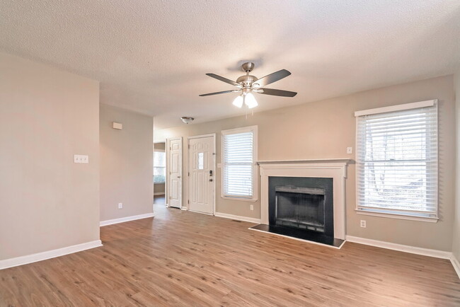 Photo - 5513 Lake Garden Ct