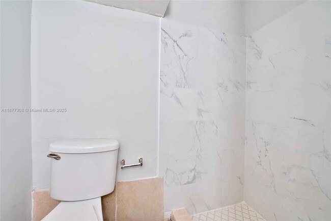 Photo - 6130 SW 32nd St