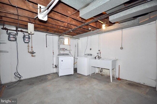 Building Photo - 3432 Ashfield Ln