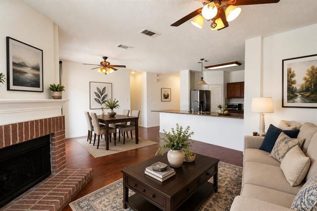Photo - 1202 Dorset Ct