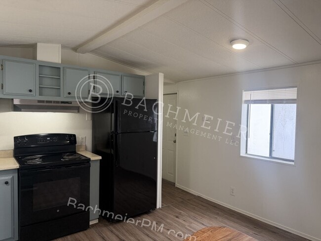 Photo - 2 Bedroom 2 Bathroom Single Family Home - Centrally Located