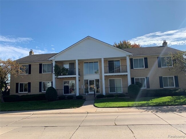 Photo - 37098 Camelot Dr Unit 2