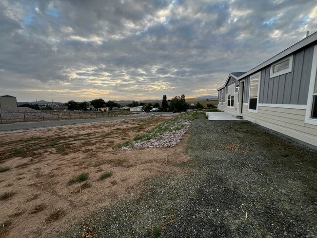 Building Photo - 1703 Alcala St. Rental