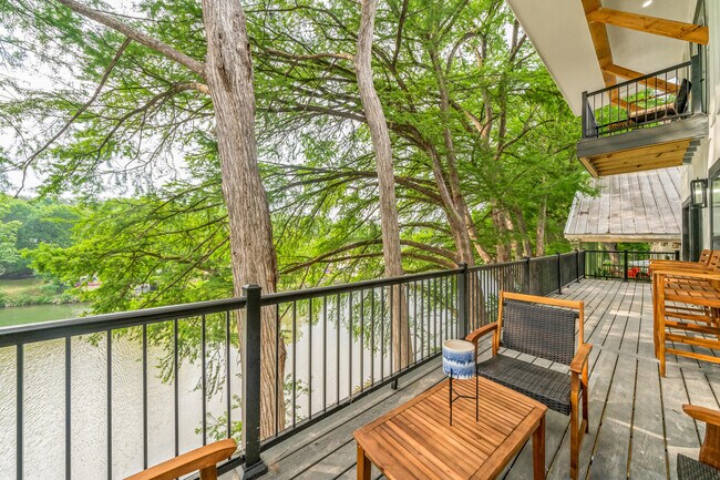 Photo - 6786 River Rd