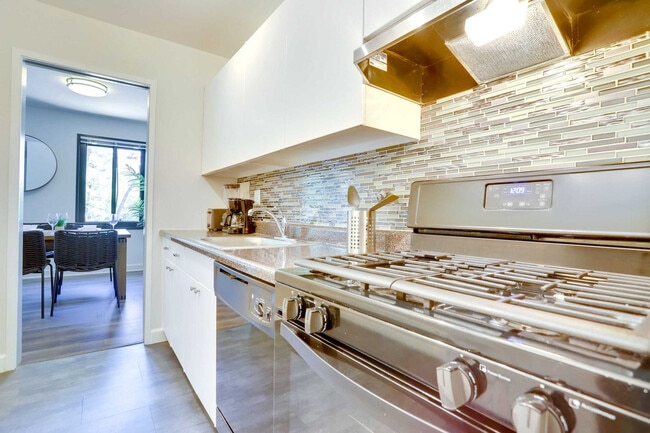 Photo - 2525 10th St N Unidad FL2-ID1230853P