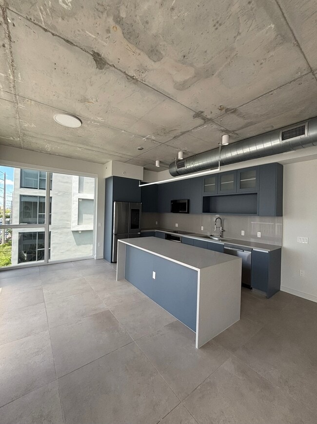 Photo - 113 NW 24th St