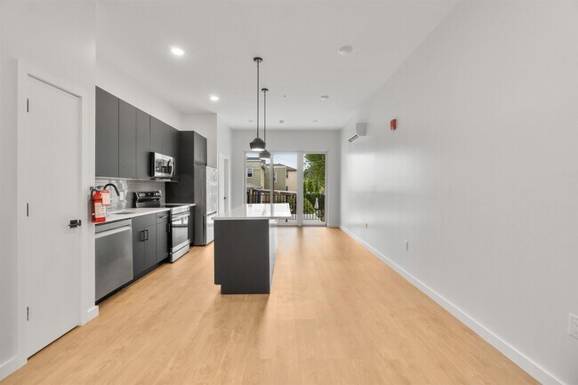 Photo - 952 Broadway Unit 201