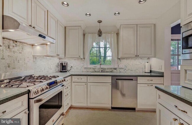 Photo - 2622 N Lexington St