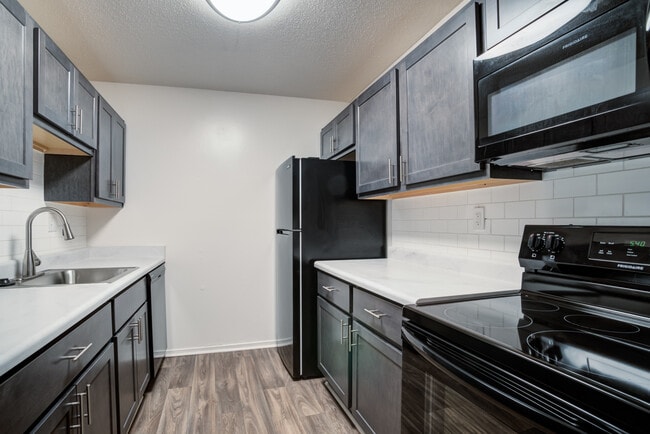 Photo - Crown Pointe