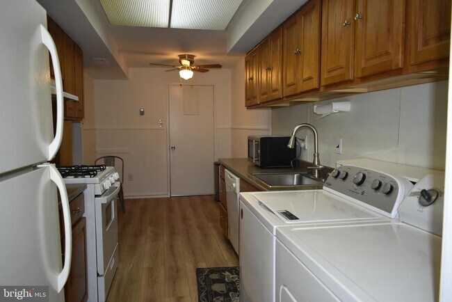 Photo - 10247 Prince Pl Unit 30-201