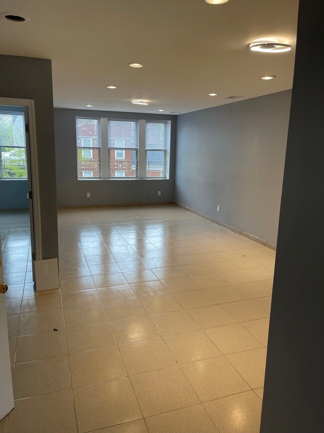 Building Photo - 266 Central Ave Unit 2