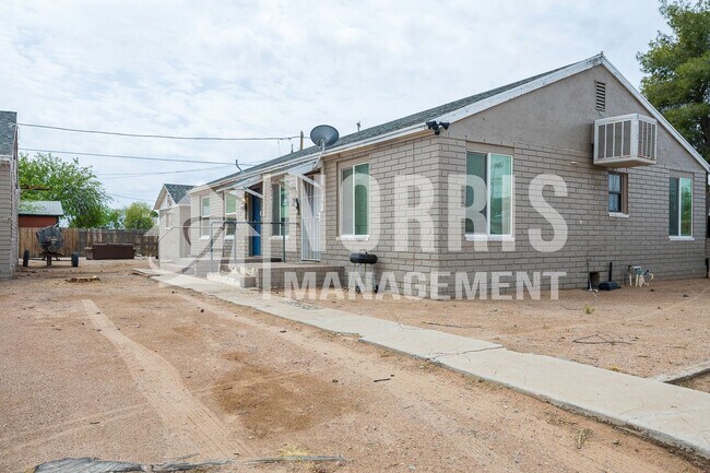 Photo - Multi-Unit Space Available NOW!