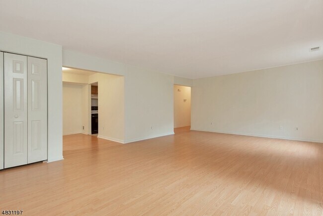 Photo - 218 Vista Dr