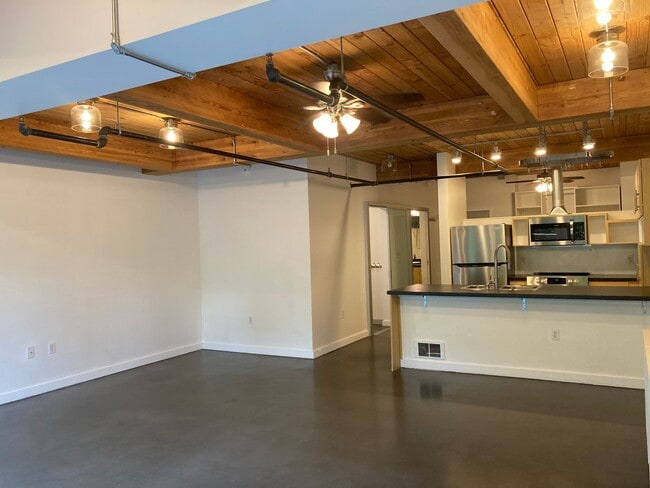 Photo - Veer Lofts Condominiums - South Lake Union Unit 208