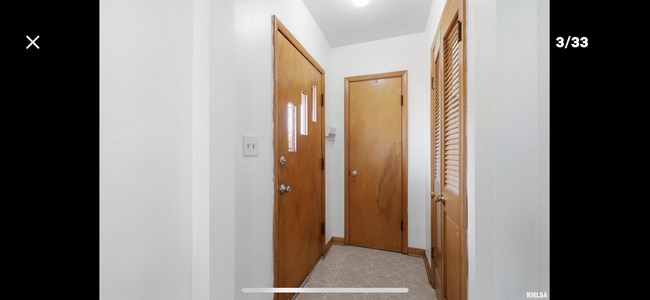 Photo - 1243 E Dover Ct