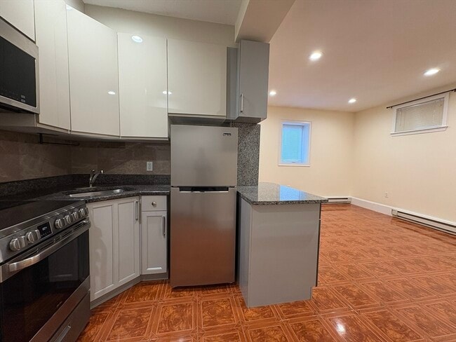 *Pictures are representative samples of the advertised unit. In some cases, the actual units you tou - 82 Babcock St Unit 7