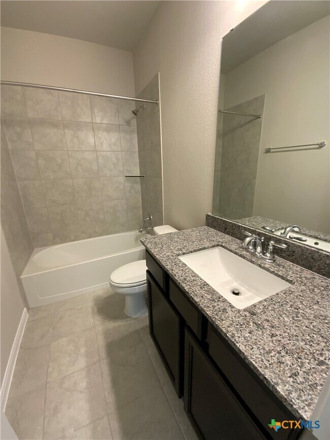 Photo - 1607 Curlew Ln