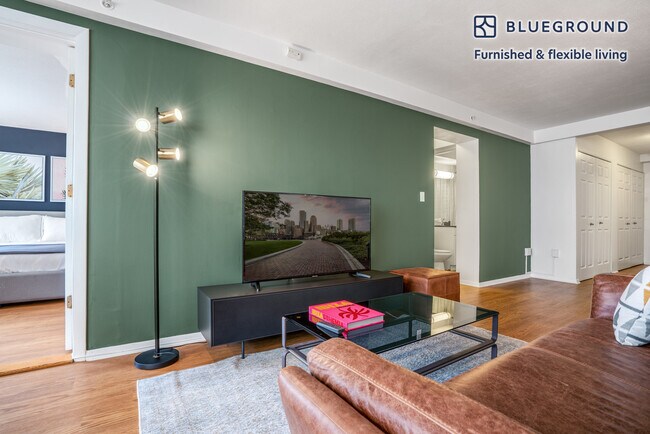 Photo - 10 Emerson Pl Unit FL3-ID139