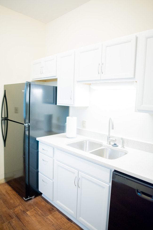 Photo - The Rathbone Apartments