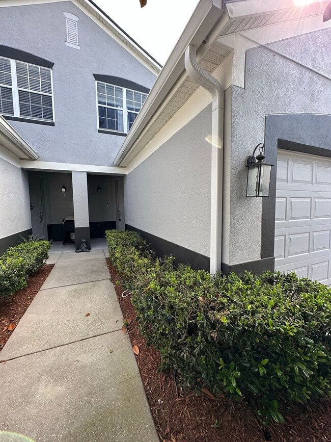Building Photo - Well maintained townhouse in Spring Isle