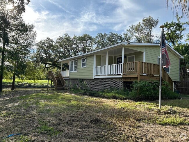 Building Photo - 327 Bayou Rd Rental