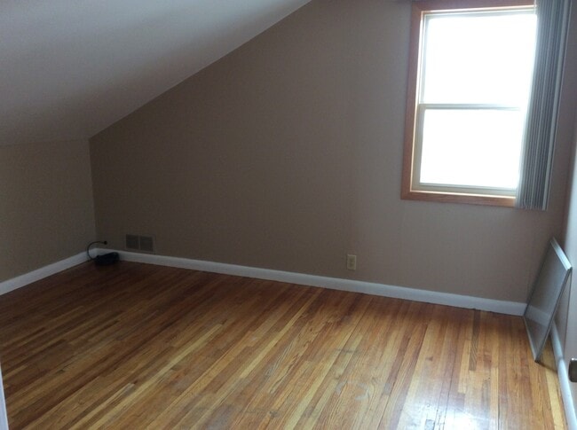 Photo - 11 4th St E Unit 1