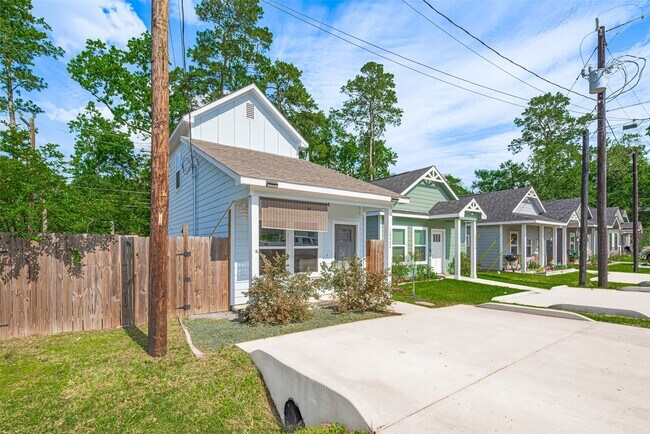 Photo - 16442 Eastchase St