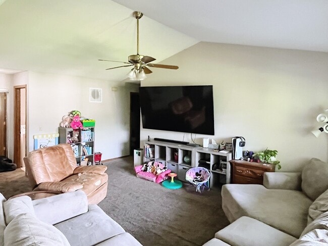 Photo - 800 98th Ave NW Unidad 202
